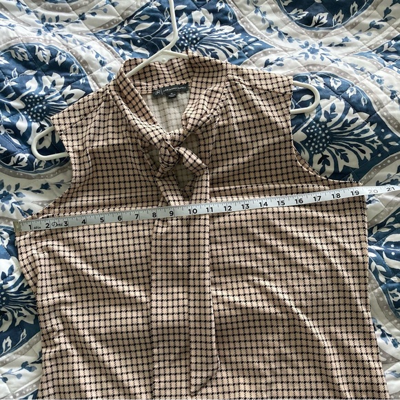 4/$25 Adrianna Papell Checkered Collared Blouse with Front Tie Women’s M - Picture 8 of 9